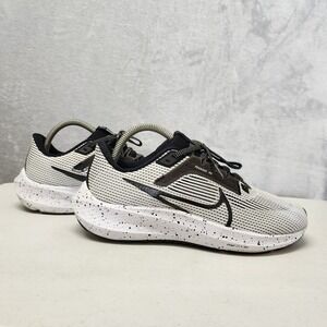 Nike Air Zoom Pegasus 40 Running Shoes Womens Size 8.5 Sneaker White Black Train